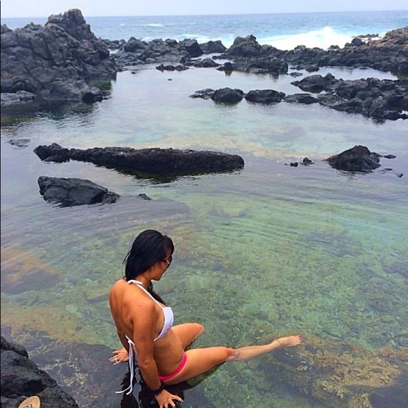 🌸Meet Your Posher, Lenie 🌈🦄🌴 - Picture 3 of 9